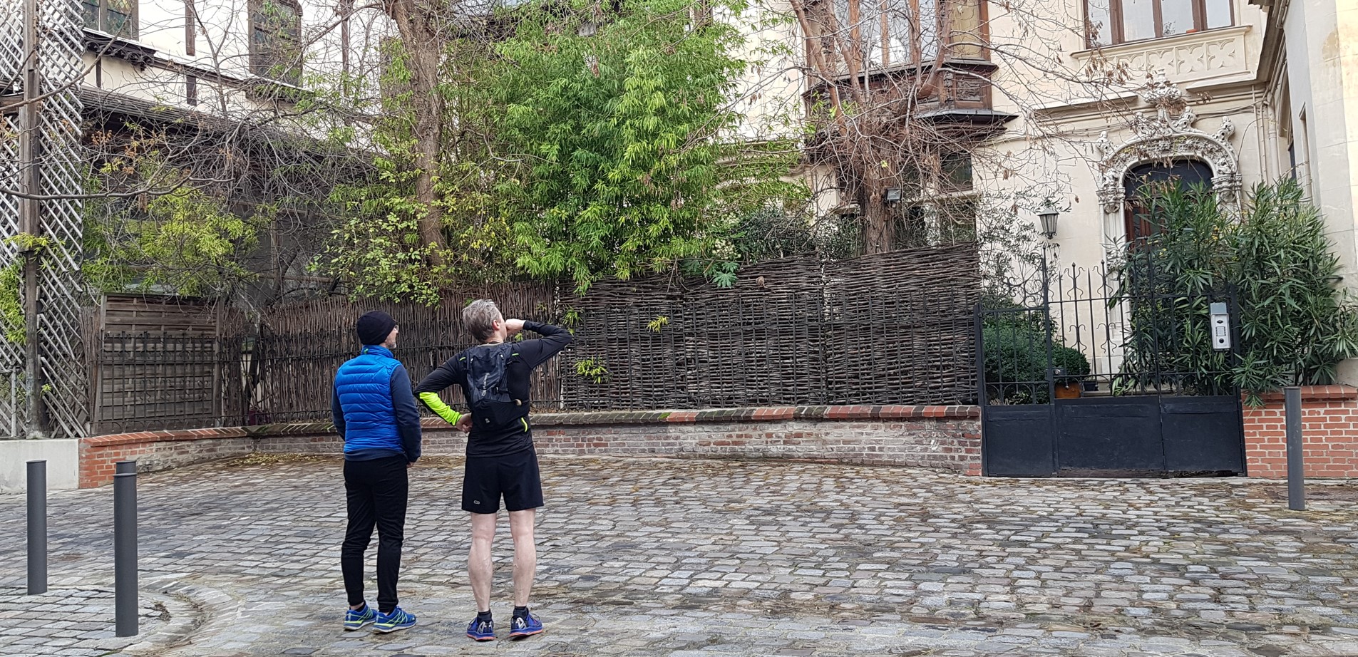 Paris running tour scenery